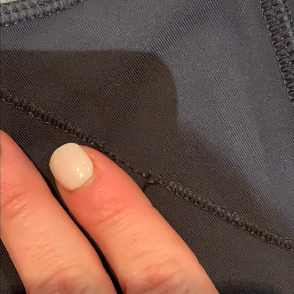 Lululemon pants - Picture 4 of 6